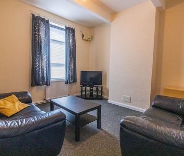 3 bedroom house share to rent - Photo 1