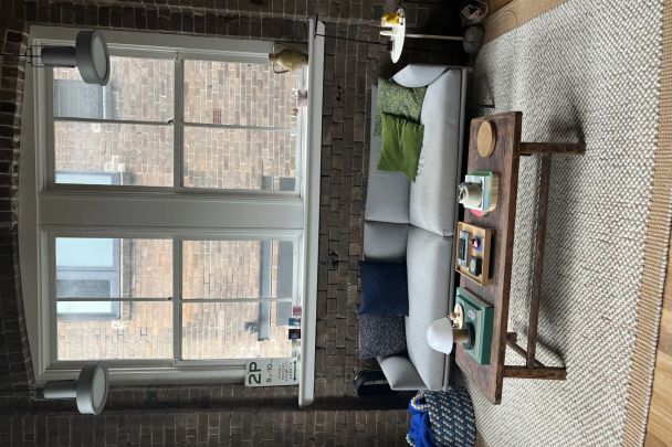 Warehouse living in the heart of Chippendale - Photo 1