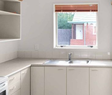 Three Bedroom Home - Photo 3