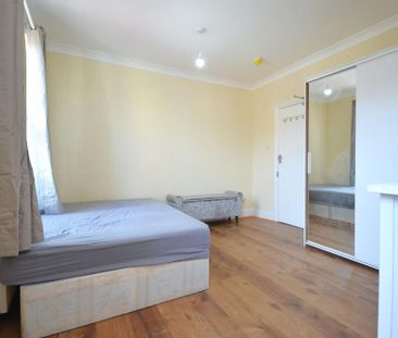 1 bedroom in a house share to rent - Photo 6