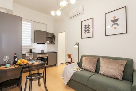 Via Francesco Arese, Milan, Lombardy 20159 - Photo 2