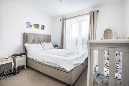 Berryfields, Aylesbury, HP18 - Photo 4