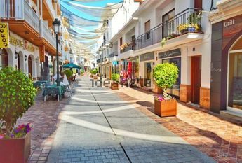 Alquiler de estudio en Calle Diputación Provincial, 25
