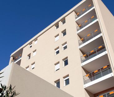 location Appartement T3 DE 63.14m² À MARSEILLE - Photo 2