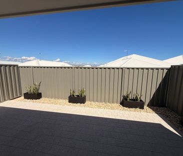 6b Gambier Gr, Eglinton, WA 6034 - Photo 1