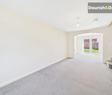 4 bedroom semi-detached house to rent - Photo 1