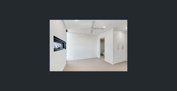 Pier One Living - Photo 1