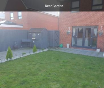 3 Bed Semi-Detached House, Charlton Street, OL11 - Photo 2