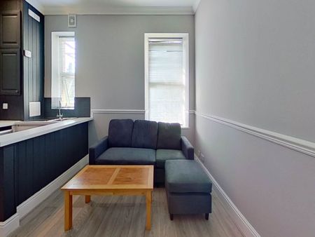 The Parade, Roath, Cardiff - Photo 2