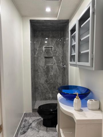 For Lease - 533 Arnhem Drive, Oshawa, Ontario - Photo 5