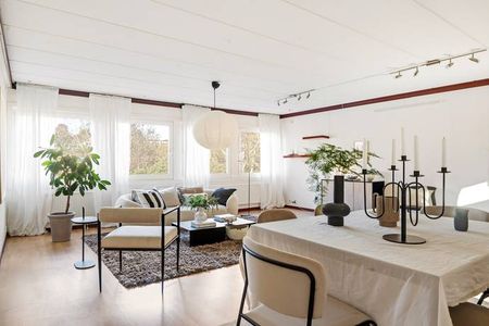 Västerslänt, Angered - Photo 2