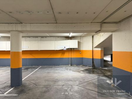 Stijlvol duplexappartement met 2 SLPK in hartje Hasselt - Photo 5