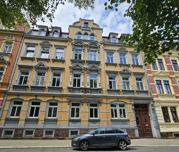 Perfekte Dachwohnung mit groÃem Balkon und tollen Blick in den grÃ... - Foto 2