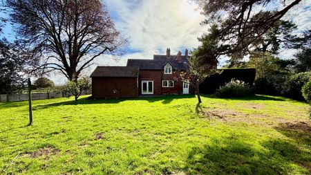 2 bedroom House To Let - Photo 3