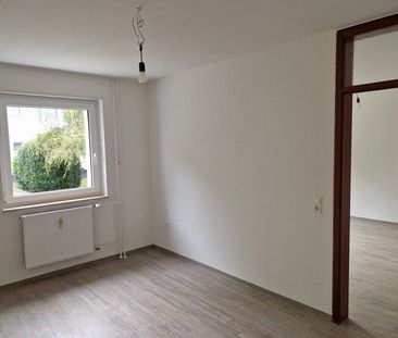 Die gefällt mir: günstig geschnittene 2-Zimmer-Wohnung - Photo 1