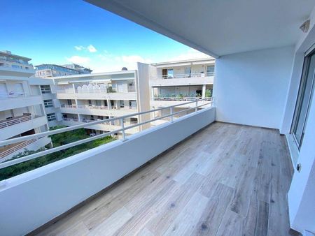 Location appartement 4 pièces 93.98 m² à Montpellier (34000) - Photo 2