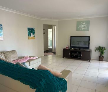 4-bedroom shared house, Cassowary dr - Photo 2