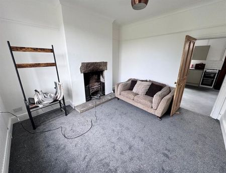 2 Bedroom Terraced Available Arranging tenancy - Photo 2