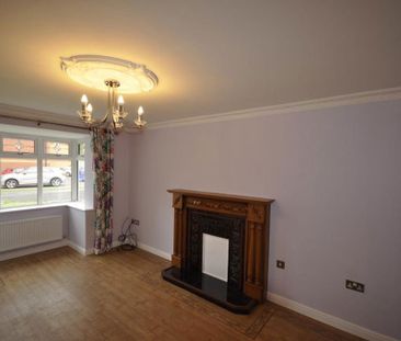 4 bedroom detached house to rent - Photo 2