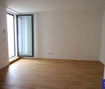 Provisionsfrei: Unbefristete 80m² DG-Wohnung mit Einbauküche und Te... - Photo 1