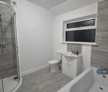 3 bedroom bungalow to rent - Photo 4