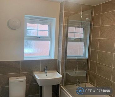 2 bedroom flat to rent - Photo 6