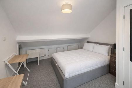 1 bedroom house of multiple occupation to rent - Photo 4