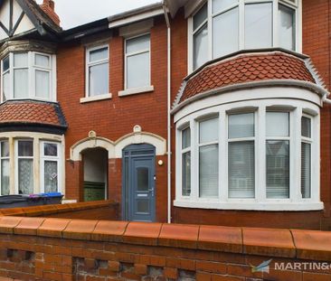 4 bedroom semi-detached house to rent - Photo 1