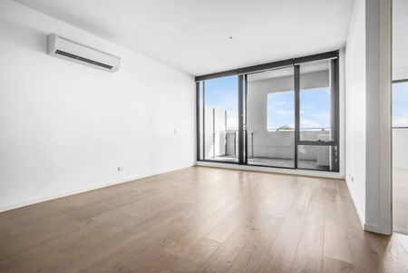 MODERN APARTMENT | GREAT VIEWS | CENTRAL LOCATION - Photo 2