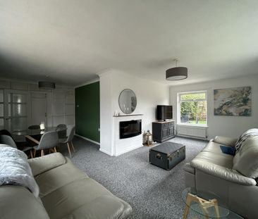 4 bedroom detached bungalow to rent - Photo 1