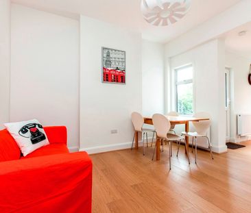 Room in a Shared House, Palmers Road, N11 - Photo 3