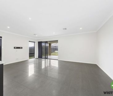 17 Dolly Street, Googong - Photo 1