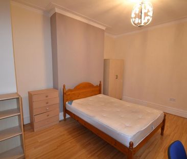 6 bedroom house to rent - Photo 4