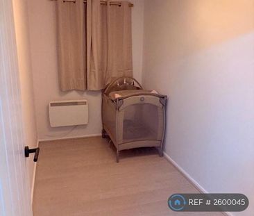 2 bedroom maisonette to rent - Photo 4