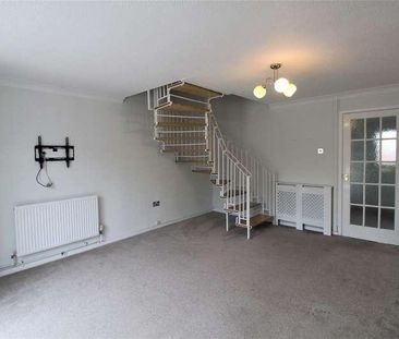 Challenger Close, Malvern, WR14 - Photo 2