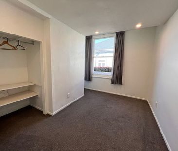 Spacious 4-Bedroom Villa in Sandringham - Photo 6