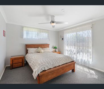 42 Bouganvillea Drive, Middle Ridge, Qld 4350 - Photo 6