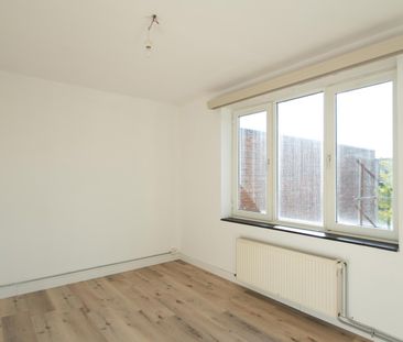 Zeer lichtrijk 1 SLK appartement met garage en berging - Photo 3