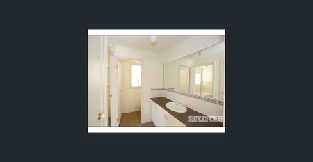 Perfect Home in Para Hills West!! - Photo 3