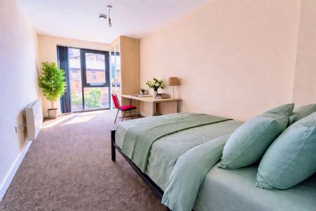 3 bed Apartment Ecco - Photo 3