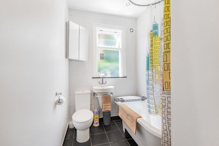 Sternhold Avenue, London, SW2 - Photo 5