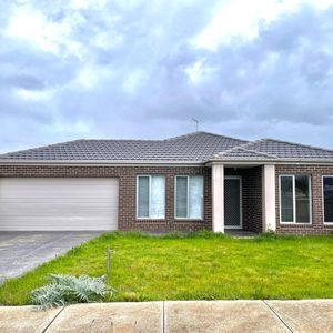 41 Gallery Avenue, Harkness, VIC 3337 - Photo 2