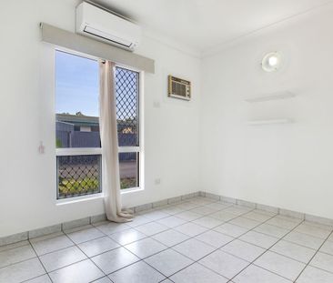 PRIVATE VILLA WITH SPA! - Photo 2