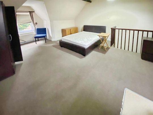 1 bedroom in a house share to rent - Photo 1