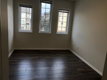 For Lease - 5016 Oscar Peterson Boulevard, Mississauga, Ontario - Photo 4