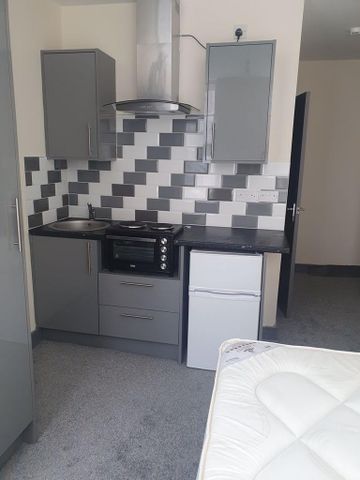 Mixed use to rent - Photo 5