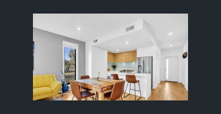 Residence Located in the Saratoga Estate! - Photo 2