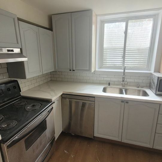 For Lease - 128 Hansen Road, Brampton, Ontario - Photo 1