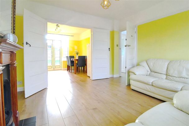 Penn Close, Greenford, UB6 9NS - Photo 1