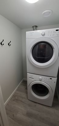 1329 Bloomsbury Crescent Ottawa ON K2C 2Y8 - Photo 1